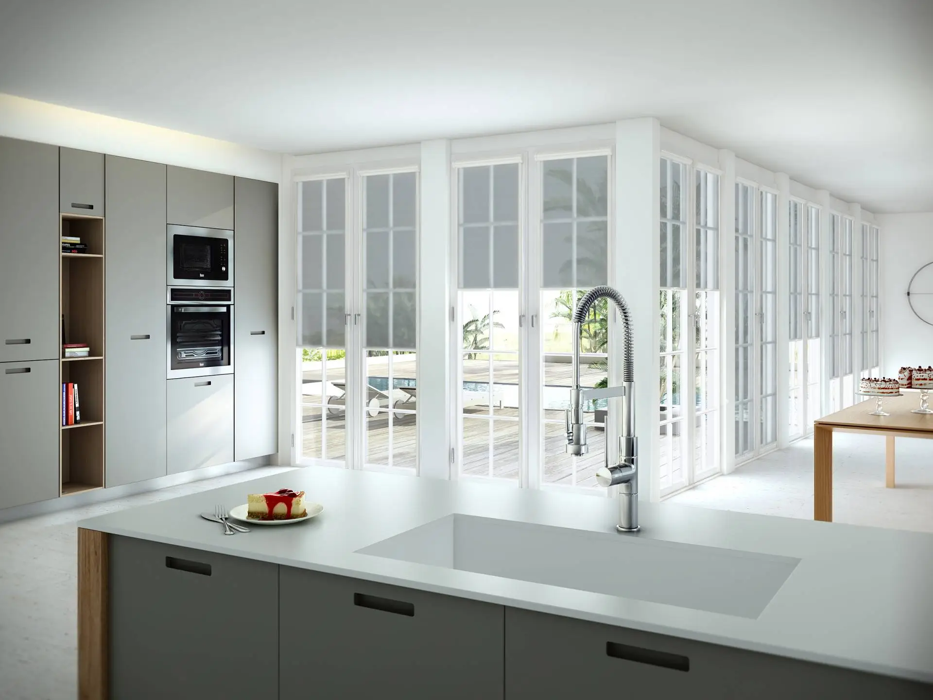 Estor sin perforar instalado en cocina de diseño con ventanales de cuarterones